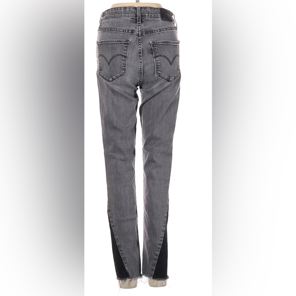 Levi’s cool detail color block jeans